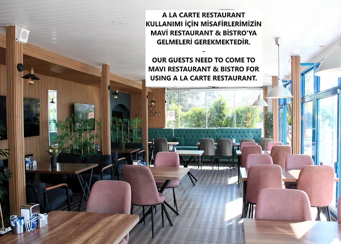 Mavi Restaurant & 3 Apartmán