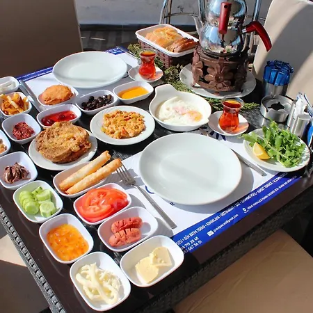 Mavi Restaurant & 3 Didim