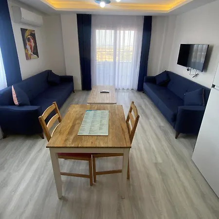 Mavi Restaurant & 3 Apartment