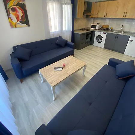 Mavi Restaurant & 3 Apartment Didim