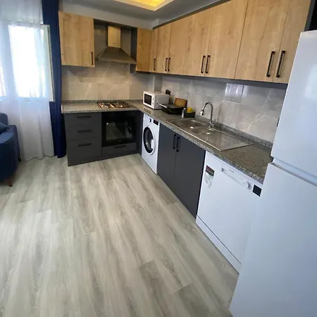 Mavi Restaurant & 3 Apartment Didim